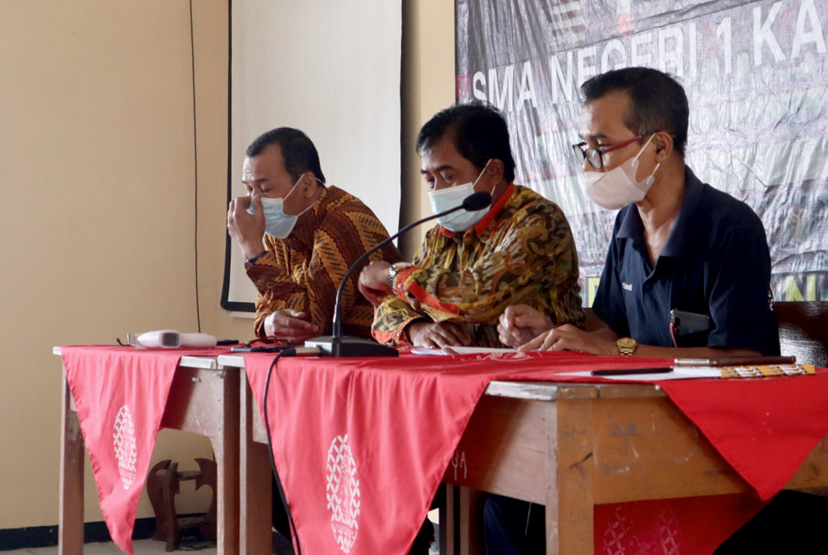 Simulasi PTM 2 dan PTM Terbatas di SMA Negeri 1 Karangreja Berjalan Baik Simulasi PTM 2 dan PTM Terbatas di SMA Negeri 1 Karangreja Berjalan Baik