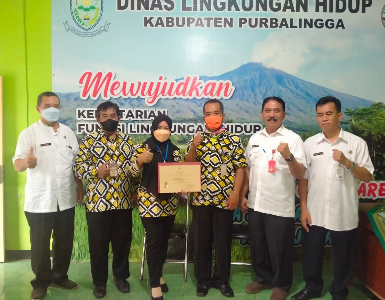 SMA NEGERI 1 KARANGREJA SEBAGAI SEKOLAH ADIWIYATA PROVINSI JAWA TENGAH