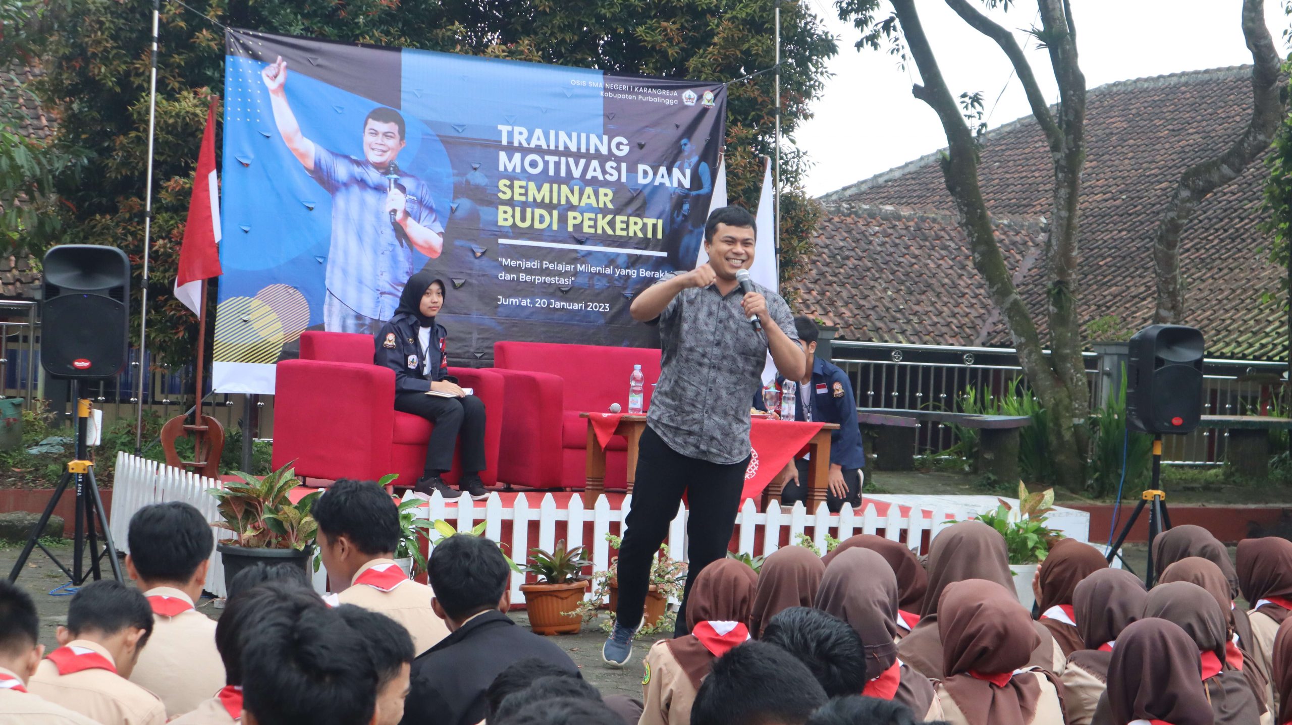 TRAINING MOTIVASI DAN SEMINAR BUDI PEKERTI SMA NEGERI 1 KARANGREJA TRAINING MOTIVASI DAN SEMINAR BUDI PEKERTI SMA NEGERI 1 KARANGREJA